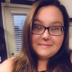 Meet your Posher, Leah